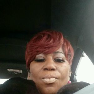 Meet your Posher, Rhonda